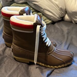 Nautica Cream and Blue Label